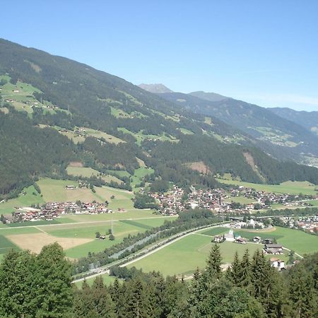 Haus Christl Apartamento Aschau Im Zillertal Exterior foto